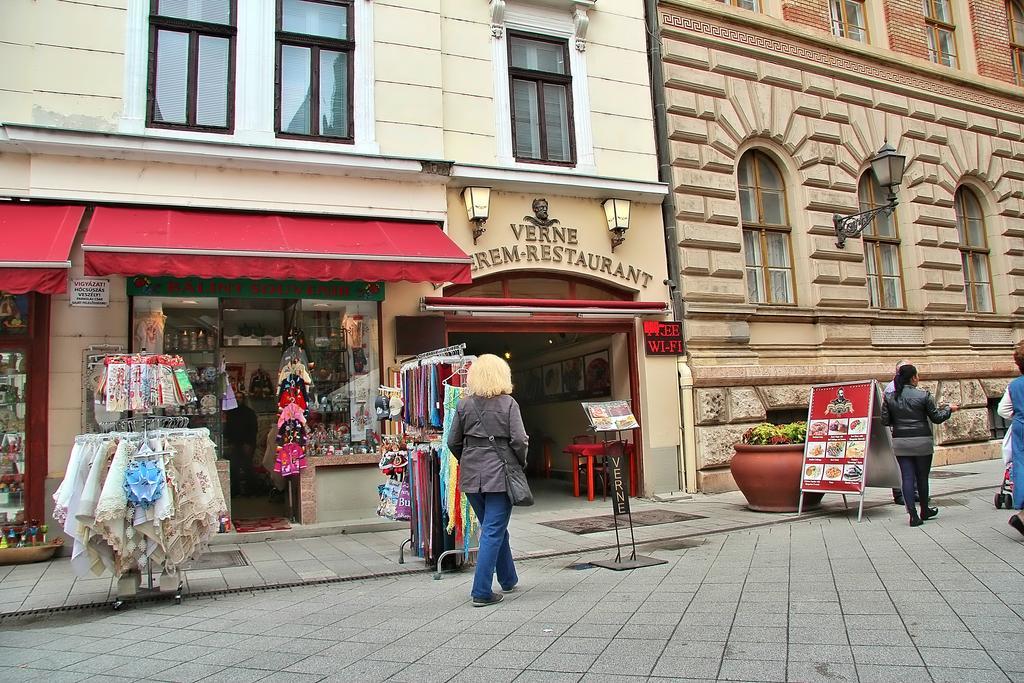 Vaci Deluxe Apartment — Fotók 2